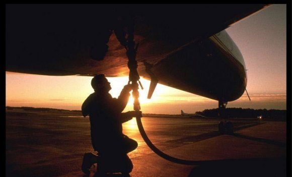 Цены на Бензины авиационные в Россия: купить Бензины авиационные